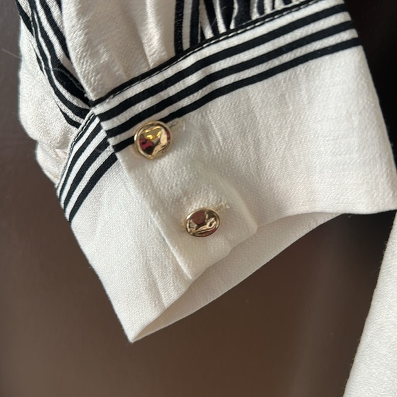 H&M belted short Striped Black and off White Shirt Dress sz small NEW - Picture 6 of 10